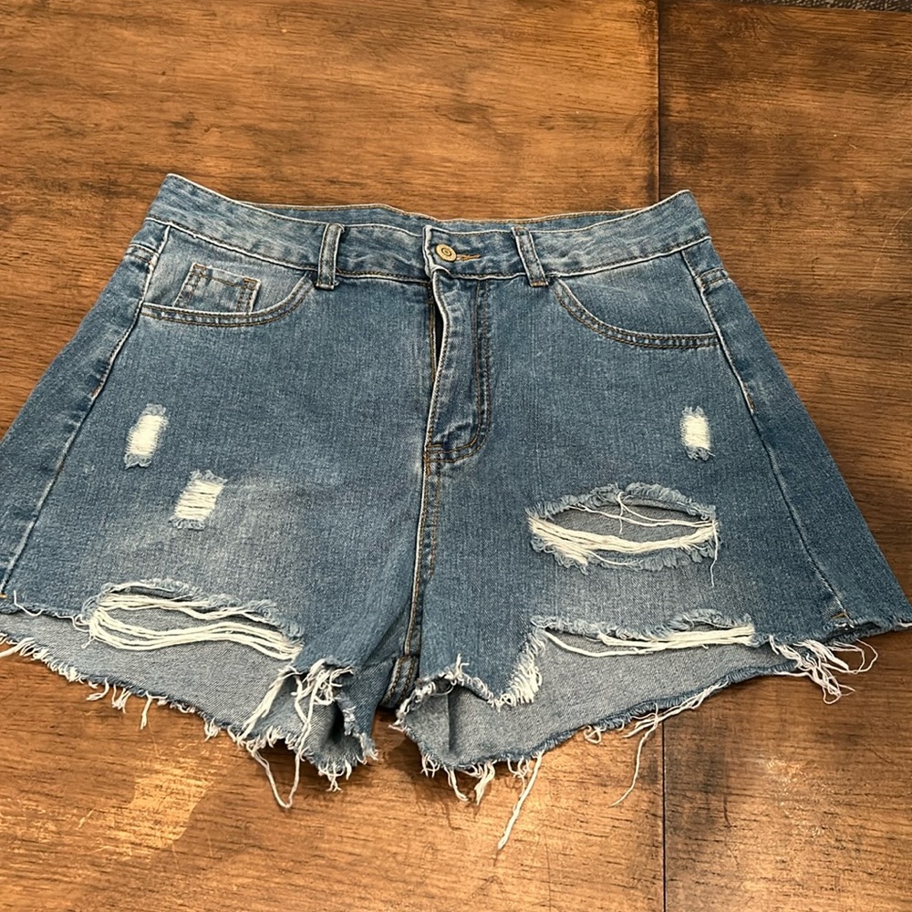 Cute Jean shorts high rise size L